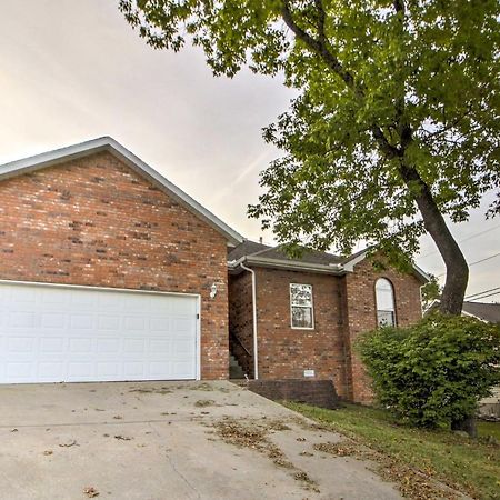 Branson Home With Deck Walk To The Strip And Creek! Exterior foto